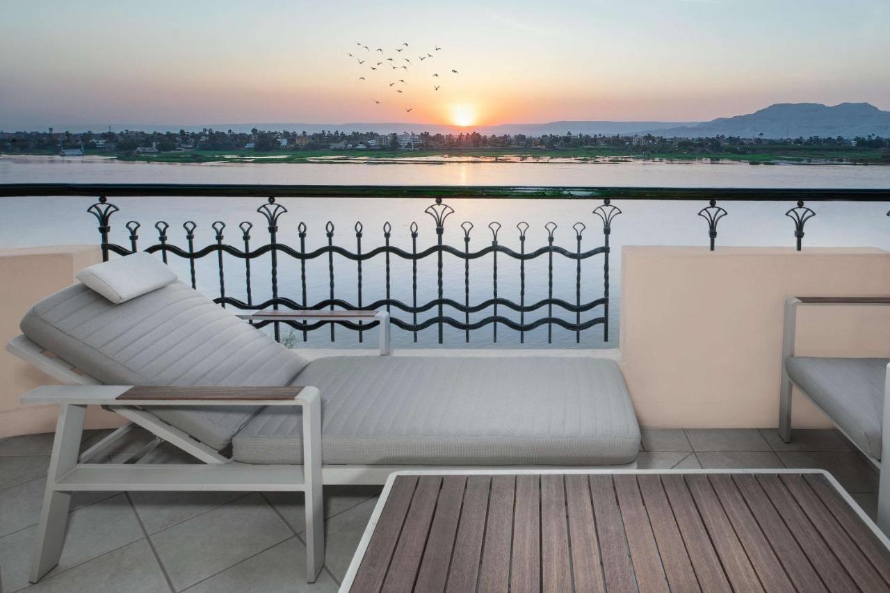 Steigenberger Nile Palace Luxor - Convention Center Exterior foto View of the Nile from the balcony of a suite at the Four Seasons Hotel, Cairo