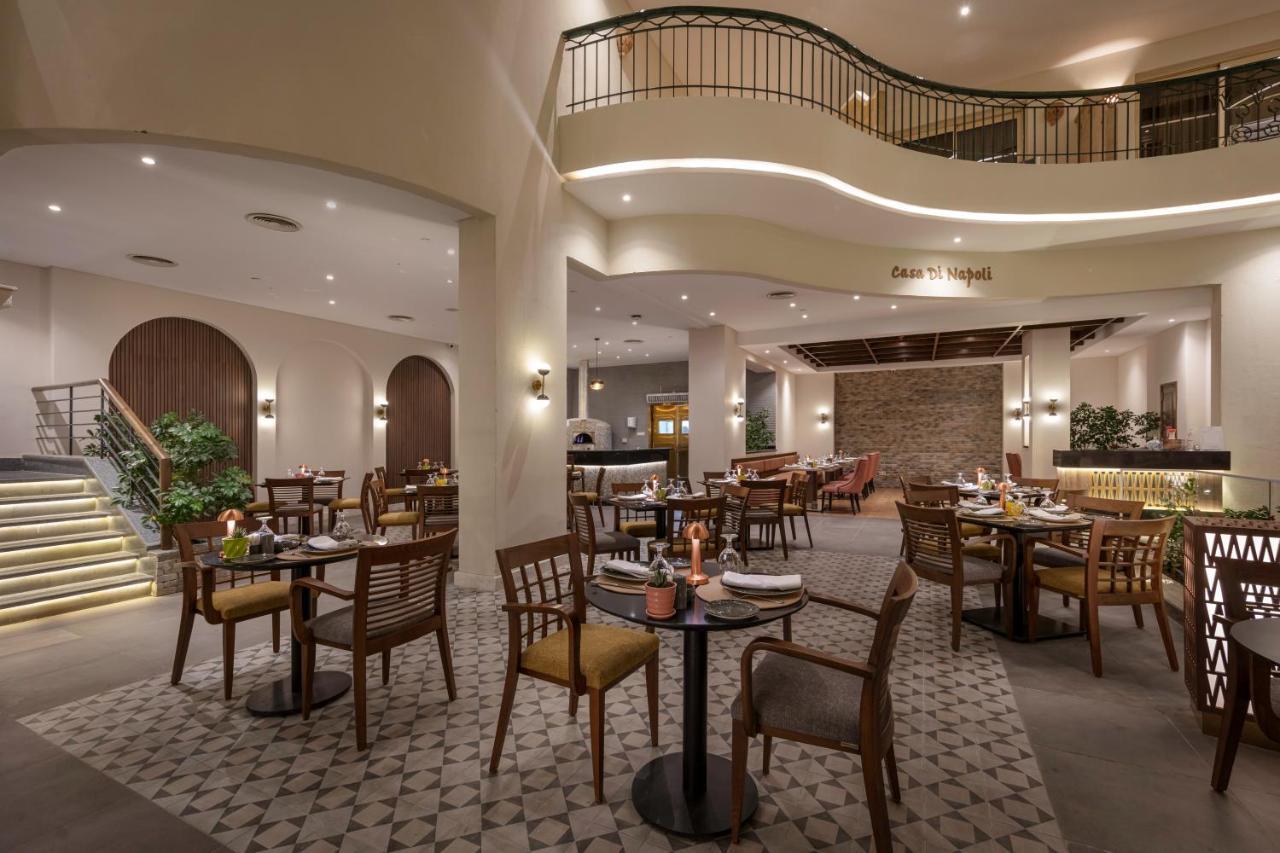 Steigenberger Nile Palace Luxor - Convention Center Exterior foto The restaurant